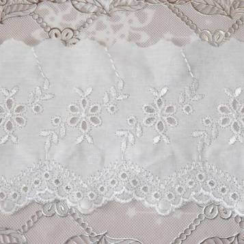 broderie anglaise